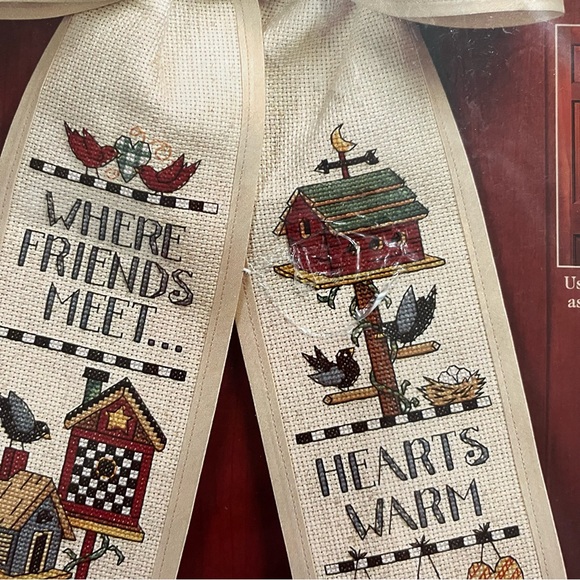 NWT Debbie Mumm Bows Where Friends Meet Counted Cross Stitch Kit - Picture 7 of 14